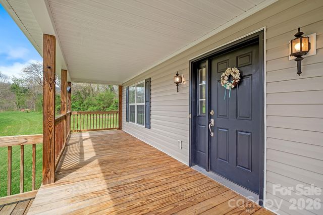 273 Green Acres Lane, Marshall, NC 28753
