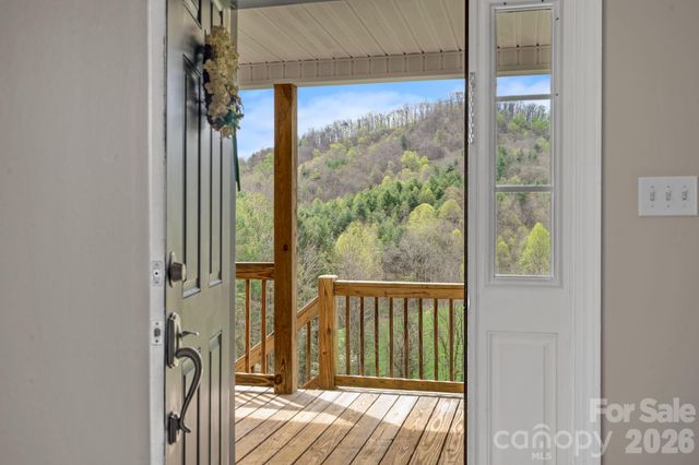 273 Green Acres Lane, Marshall, NC 28753