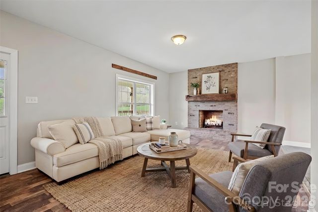 273 Green Acres Lane, Marshall, NC 28753