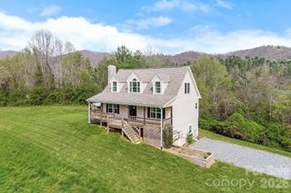 273 Green Acres Lane, Marshall, NC 28753