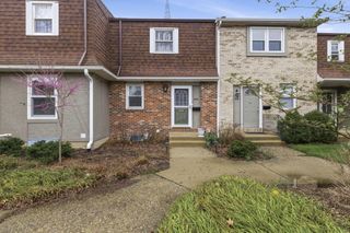 2533 Essex Court 38, St. Joseph Twp, MI 49085