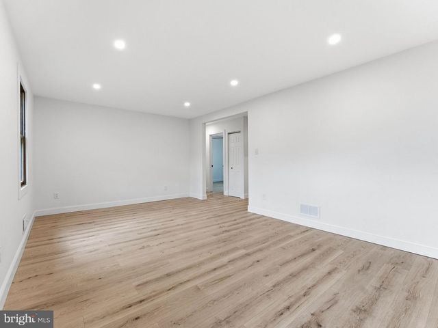 101 HIGHBRIDGE RD, New Egypt, NJ 08533