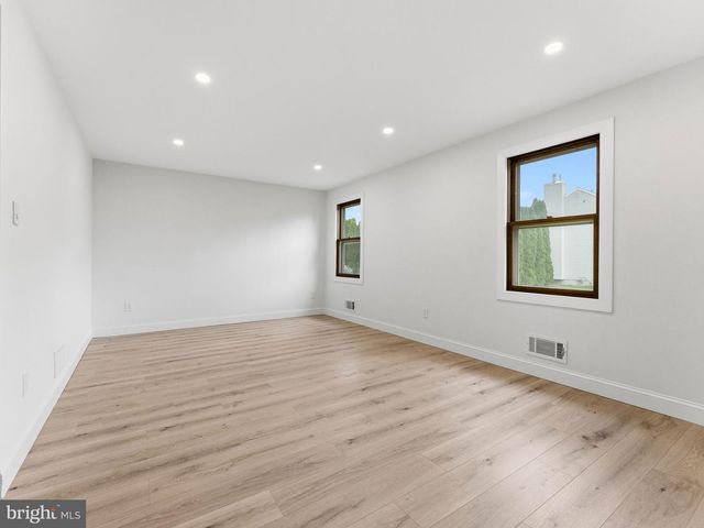 101 HIGHBRIDGE RD, New Egypt, NJ 08533