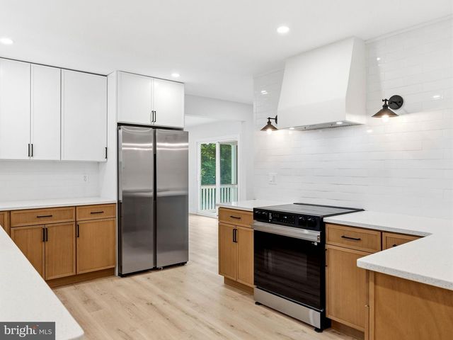 101 HIGHBRIDGE RD, New Egypt, NJ 08533