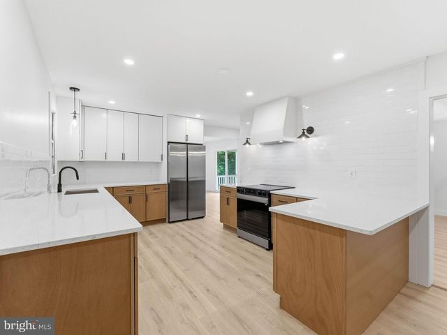 101 HIGHBRIDGE RD, New Egypt, NJ 08533