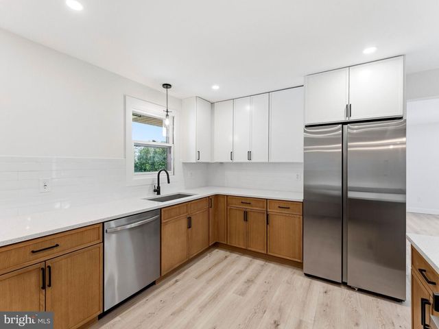 101 HIGHBRIDGE RD, New Egypt, NJ 08533