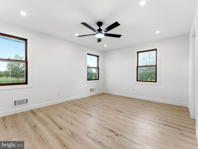 101 HIGHBRIDGE RD, New Egypt, NJ 08533