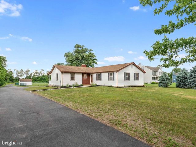 101 HIGHBRIDGE RD, New Egypt, NJ 08533