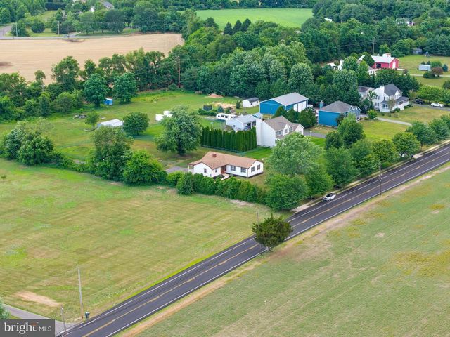 101 HIGHBRIDGE RD, New Egypt, NJ 08533