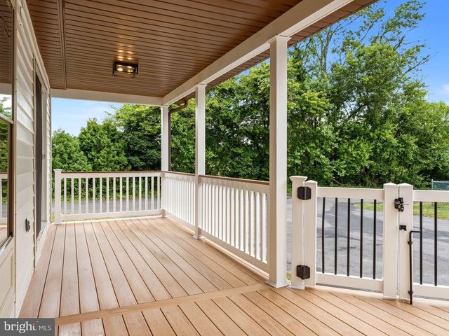 101 HIGHBRIDGE RD, New Egypt, NJ 08533