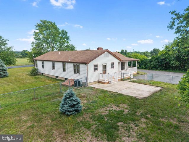 101 HIGHBRIDGE RD, New Egypt, NJ 08533