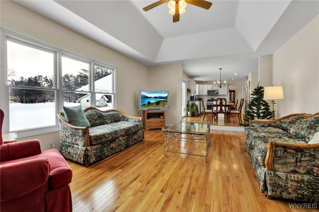 46 Ferndale Drive, Orchard Park, NY 14127