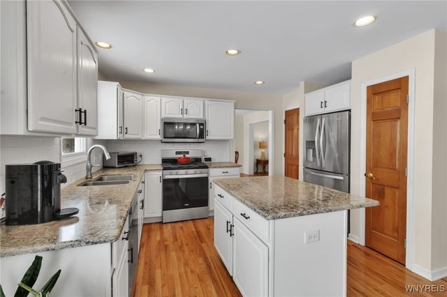 46 Ferndale Drive, Orchard Park, NY 14127