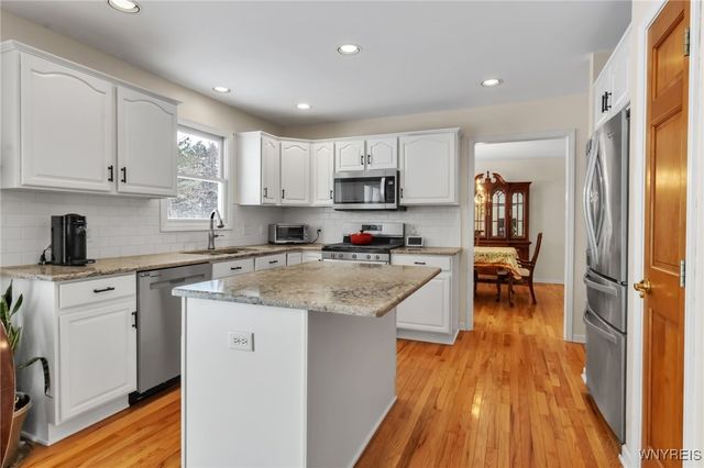 46 Ferndale Drive, Orchard Park, NY 14127