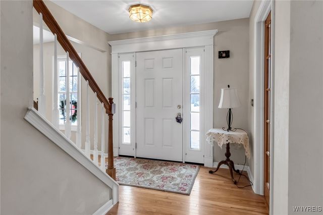 46 Ferndale Drive, Orchard Park, NY 14127