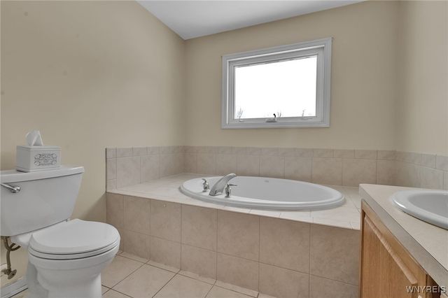 46 Ferndale Drive, Orchard Park, NY 14127