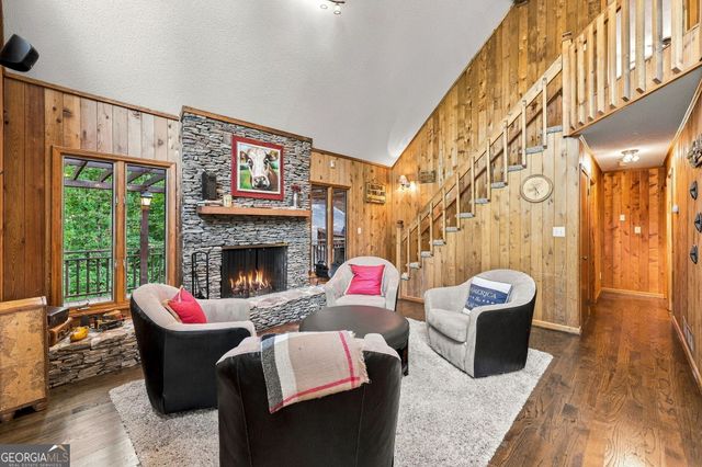319 Chestatee View Drive, Dawsonville, GA 30534