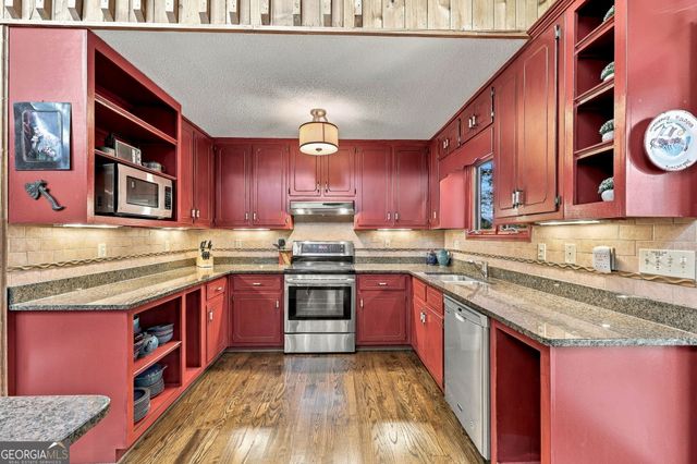 319 Chestatee View Drive, Dawsonville, GA 30534