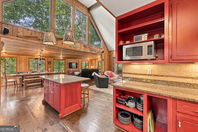319 Chestatee View Drive, Dawsonville, GA 30534