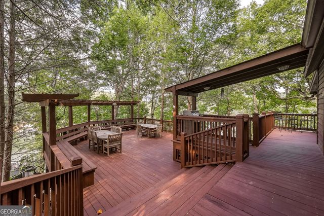319 Chestatee View Drive, Dawsonville, GA 30534