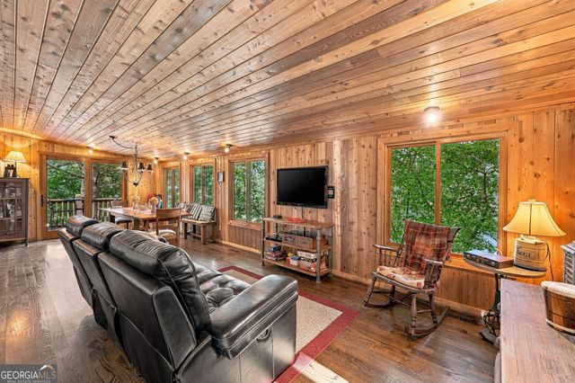 319 Chestatee View Drive, Dawsonville, GA 30534