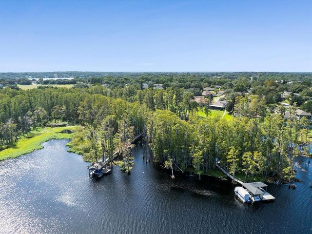 11206 CROOKED RIVER COURT, Clermont, FL 34711