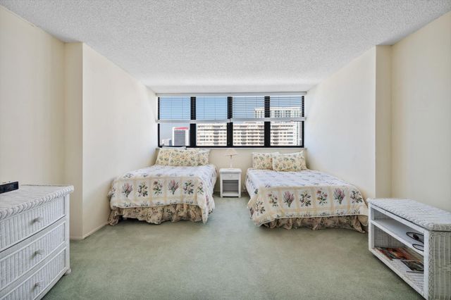 2017 S Ocean Drive PH1, Hallandale Beach, FL 33009