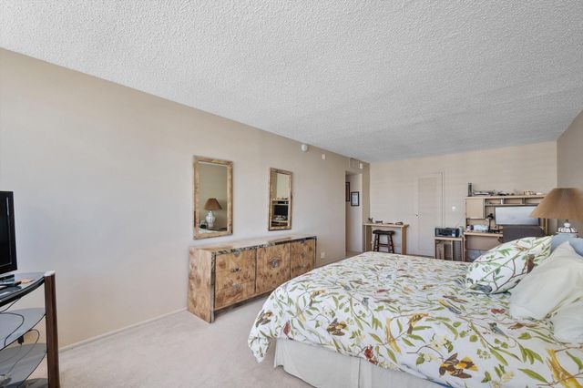 2017 S Ocean Drive PH1, Hallandale Beach, FL 33009