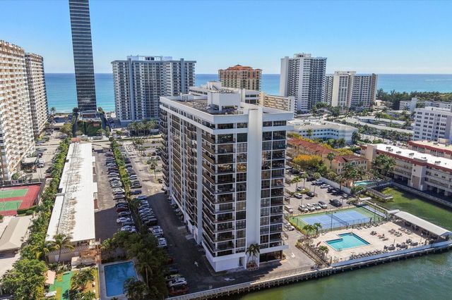 2017 S Ocean Drive PH1, Hallandale Beach, FL 33009