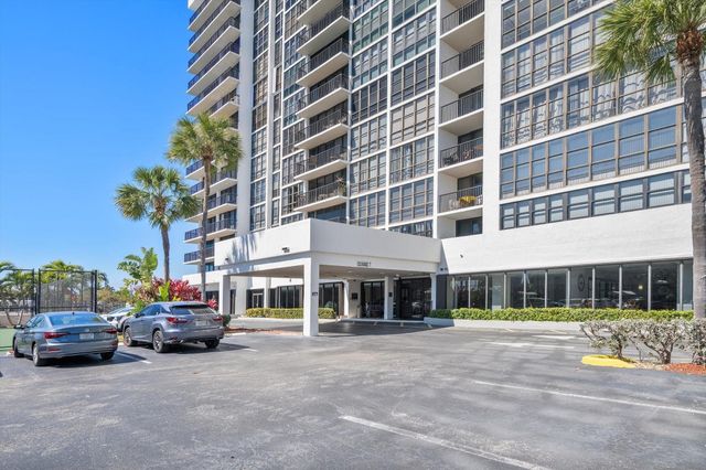 2017 S Ocean Drive PH1, Hallandale Beach, FL 33009