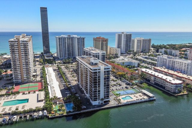 2017 S Ocean Drive PH1, Hallandale Beach, FL 33009