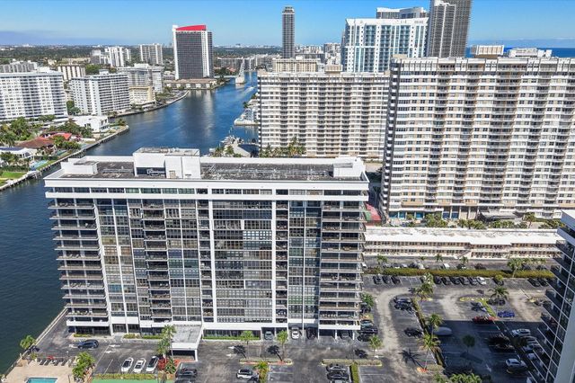 2017 S Ocean Drive PH1, Hallandale Beach, FL 33009