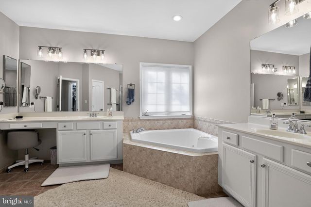 21866 WINDOVER DR, Broadlands, VA 20148