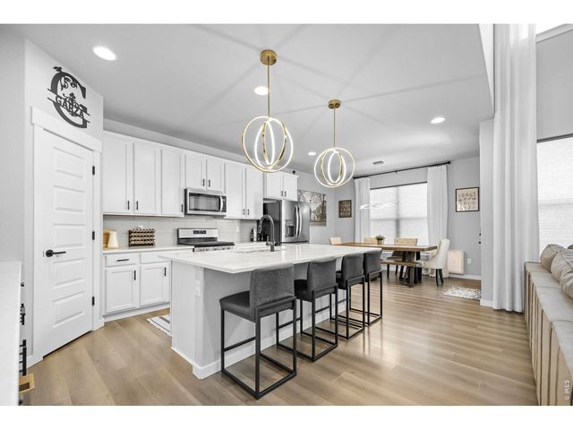 2102 Bouquet Dr, Windsor, CO 80550