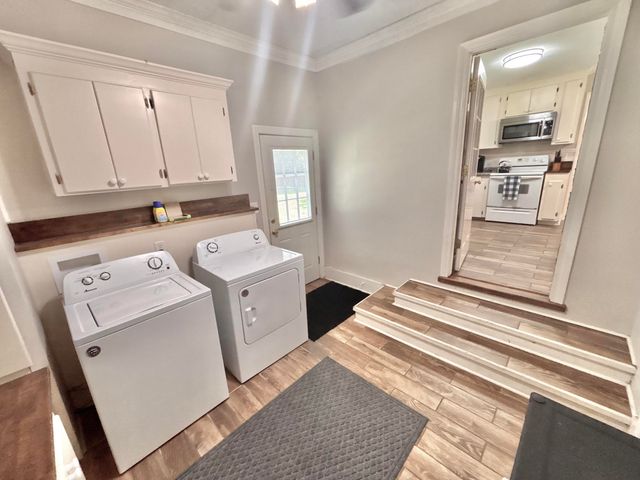 1917 Brooklane Dr., Hattiesburg, MS 39401