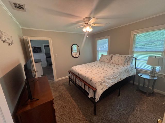 1917 Brooklane Dr., Hattiesburg, MS 39401