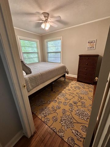 1917 Brooklane Dr., Hattiesburg, MS 39401