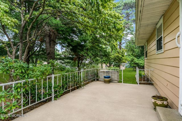3 Lincoln Court, Manchester, NJ 08759