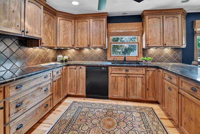 101 8th Street, Waunakee, WI 53597