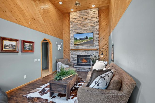 101 8th Street, Waunakee, WI 53597