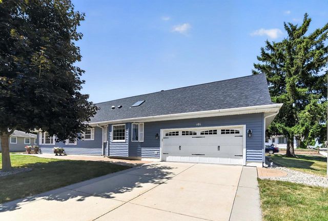 101 8th Street, Waunakee, WI 53597