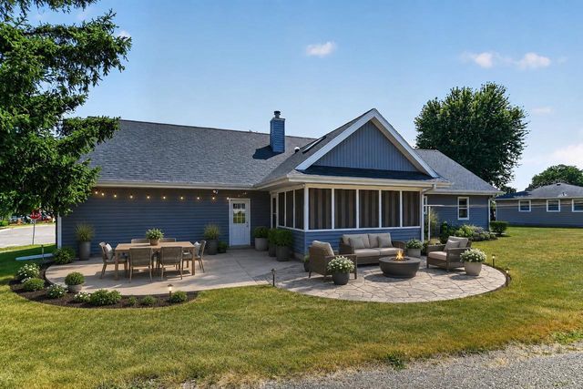 101 8th Street, Waunakee, WI 53597
