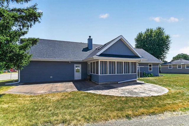 101 8th Street, Waunakee, WI 53597