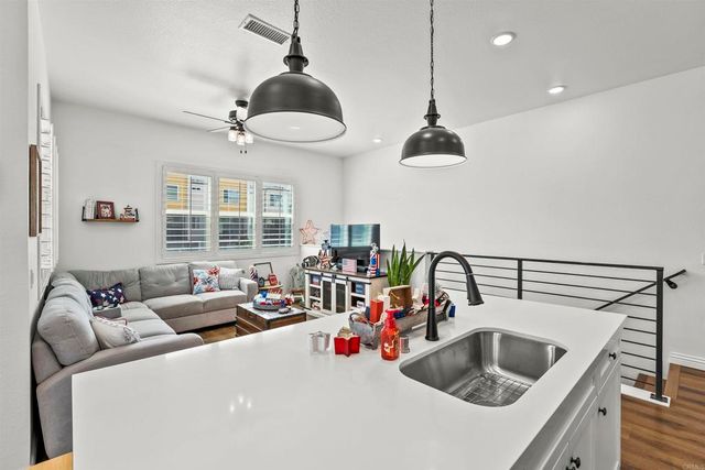 3002 Bravo Loop 2, Chula Vista, CA 91915