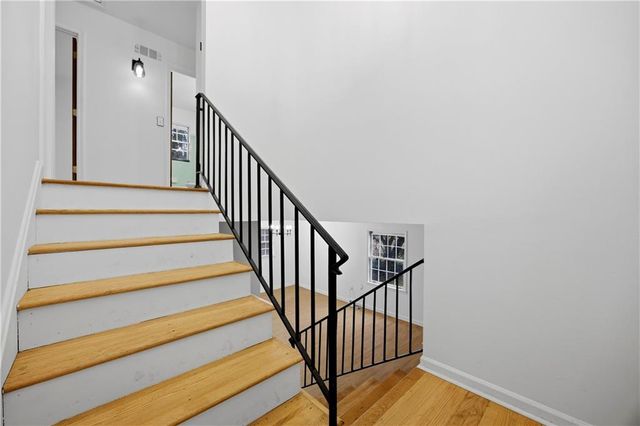 2587 Bonnybrook SW Drive, Atlanta, GA 30311