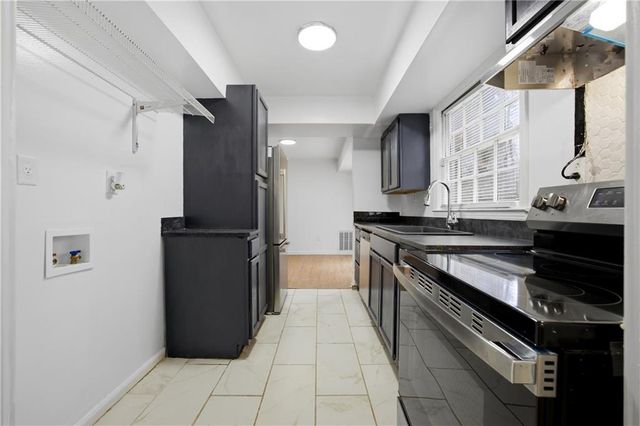 2587 Bonnybrook SW Drive, Atlanta, GA 30311