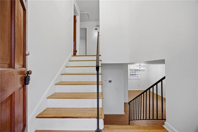 2587 Bonnybrook SW Drive, Atlanta, GA 30311