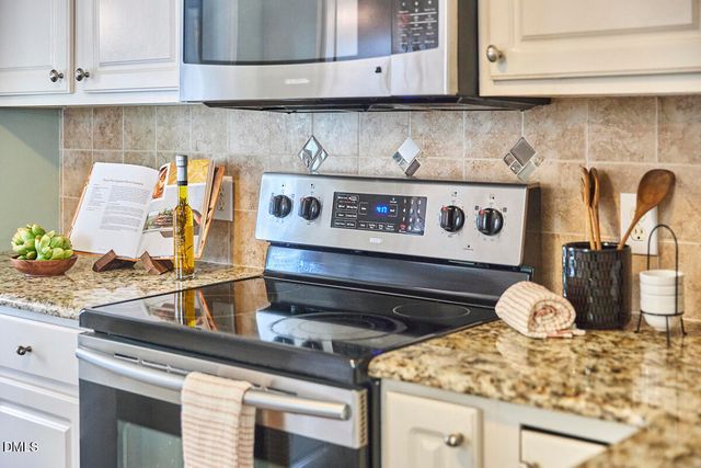 875 Sunrise Drive, Garner, NC 27529