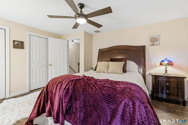 17 Hubbard Run Drive 17, Glastonbury, CT 06033