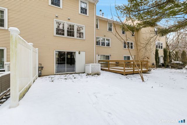 17 Hubbard Run Drive 17, Glastonbury, CT 06033